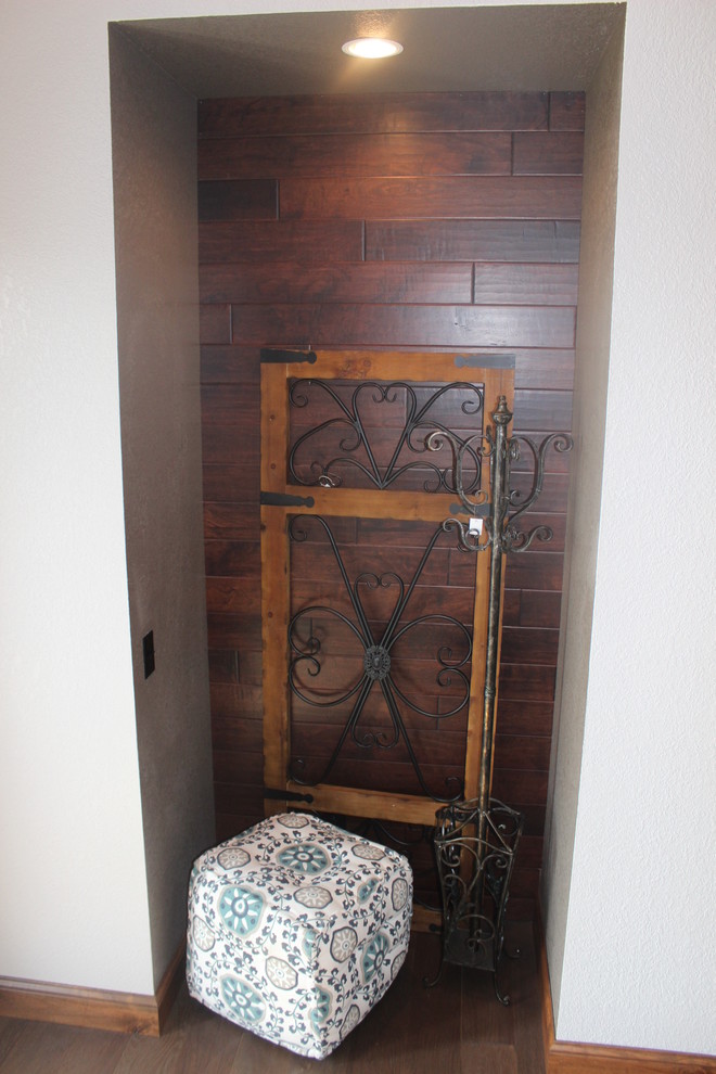 Entryway - transitional entryway idea