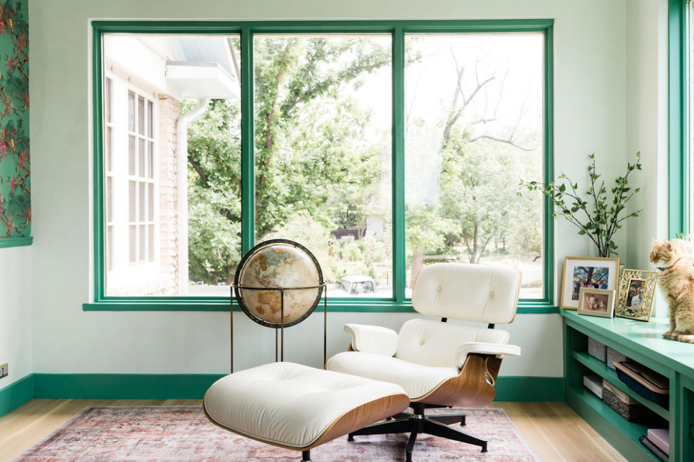Inspiration for a transitional home design remodel in Austin