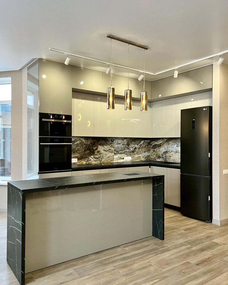 Красивая кухня с островом