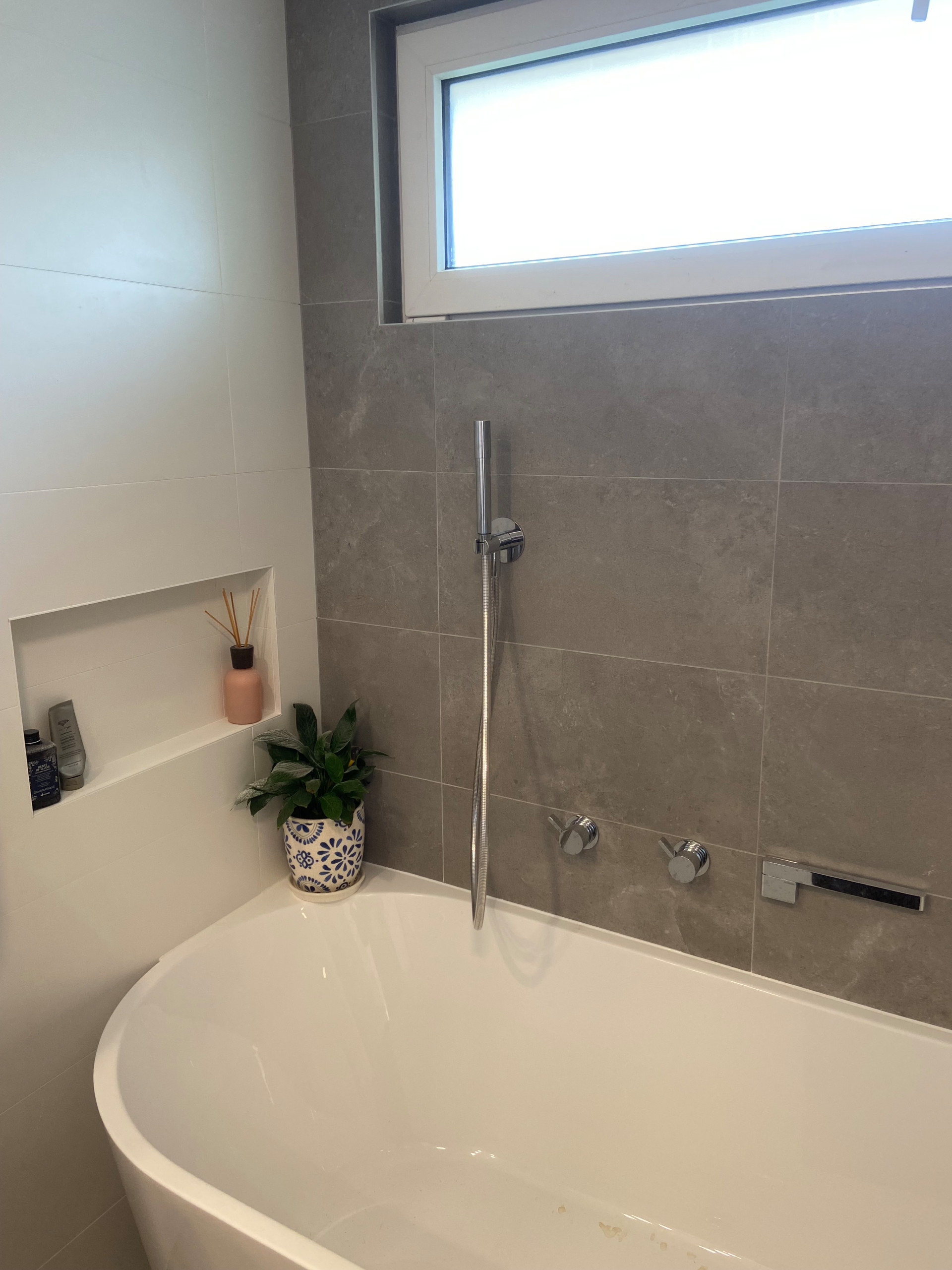 FIX OUR BROKEN BATHROOM PLEASE