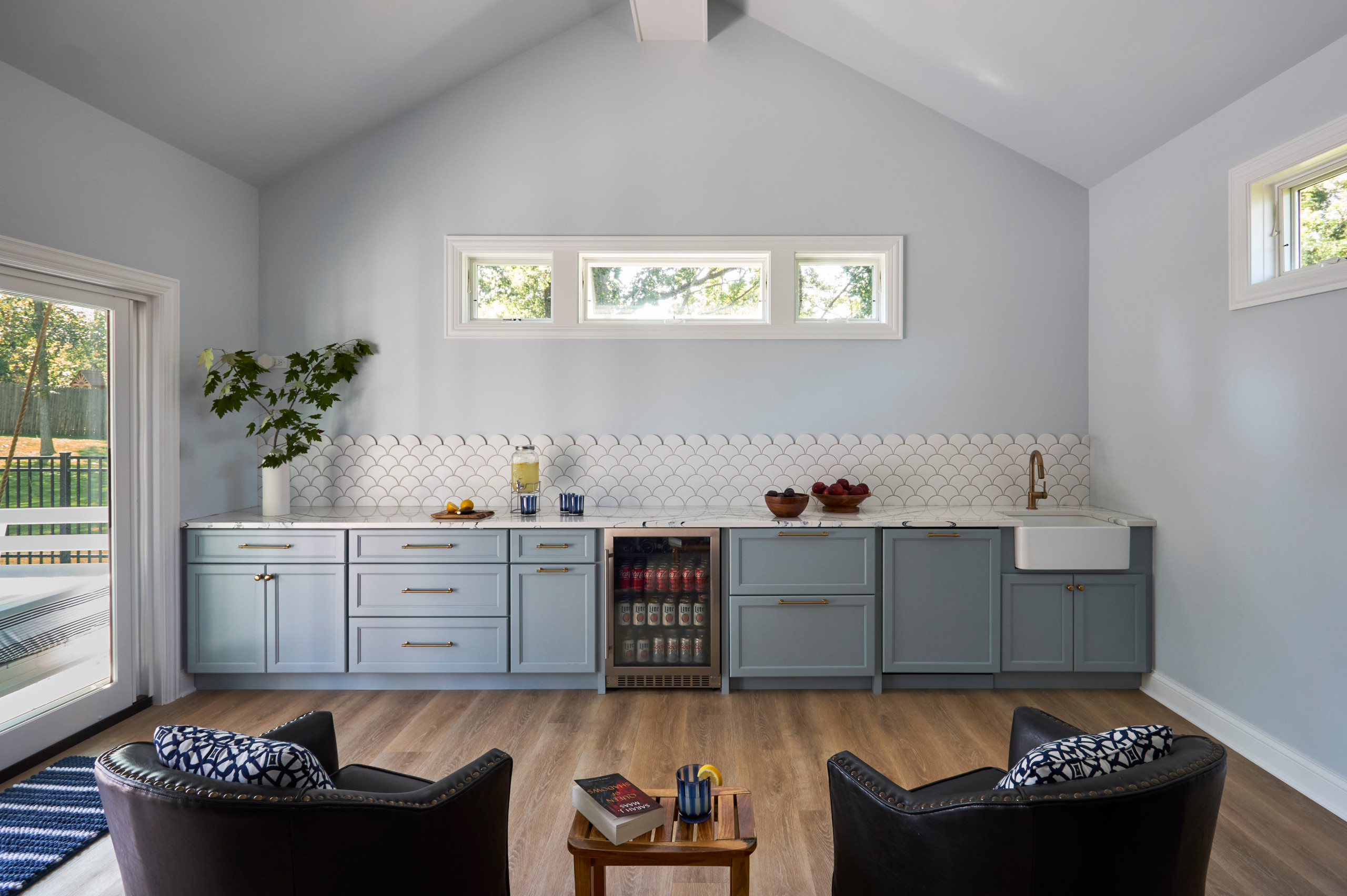 Lake Forest Pool and Pool House
