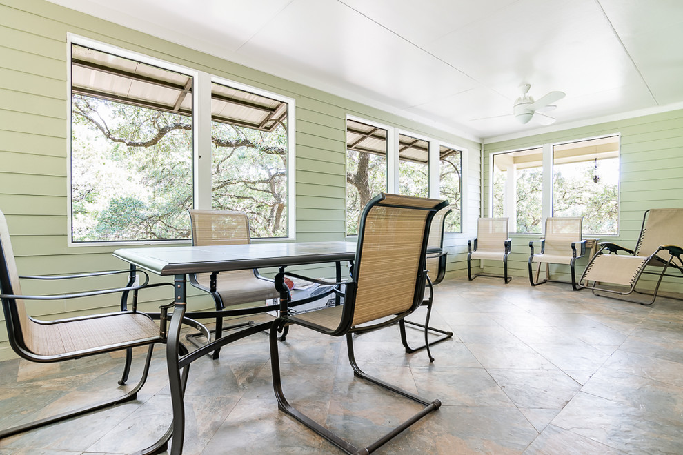 Home design - transitional home design idea in Austin