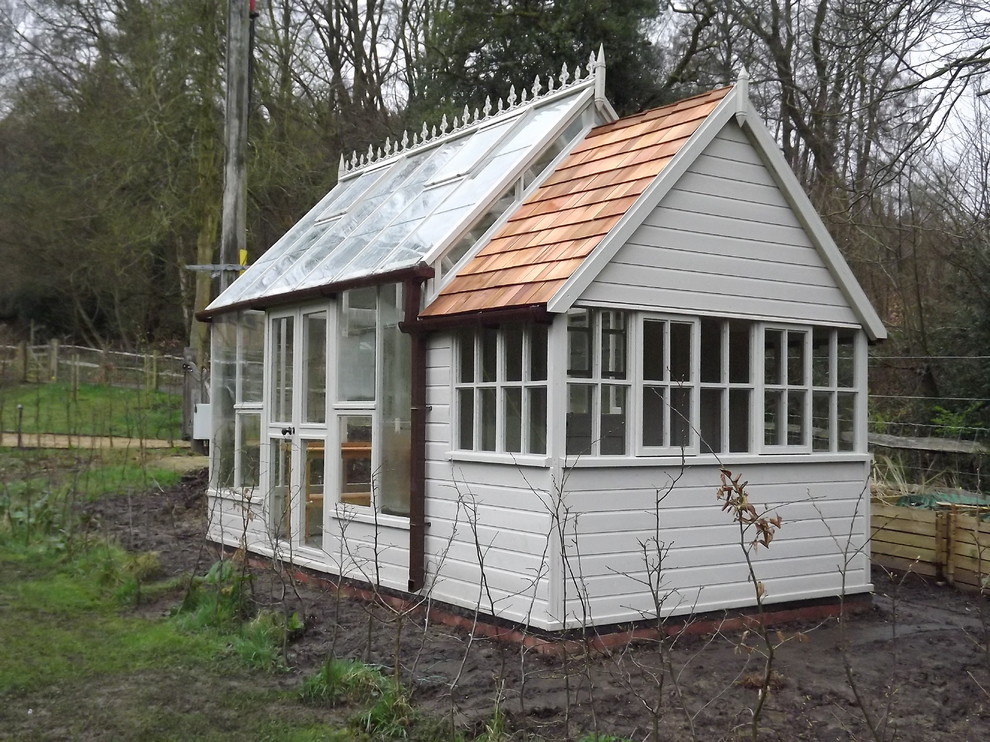 Inspiration for a large traditional detached greenhouse in Surrey.