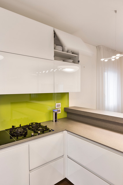 Casa D N C Bari modern-kueche