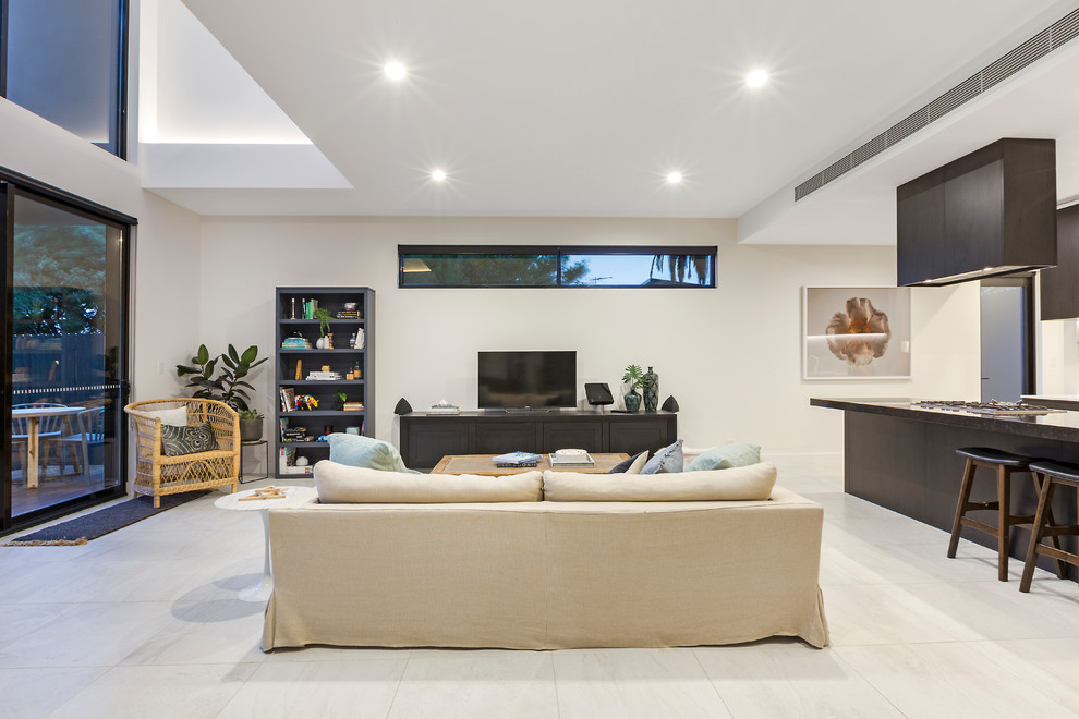 Inspiration for a contemporary home design remodel in Melbourne