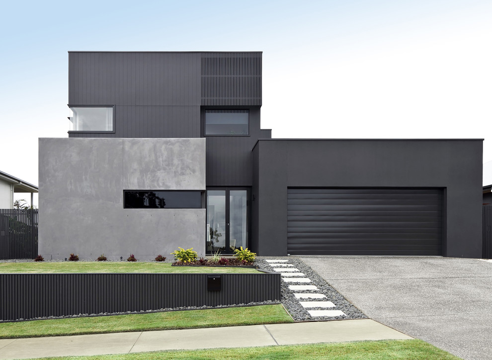 This is an example of a contemporary two-storey house exterior in Sunshine Coast.
