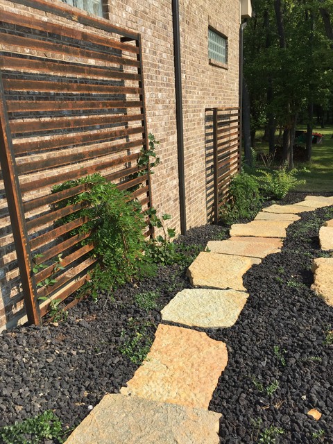Backyard contemporary-garden