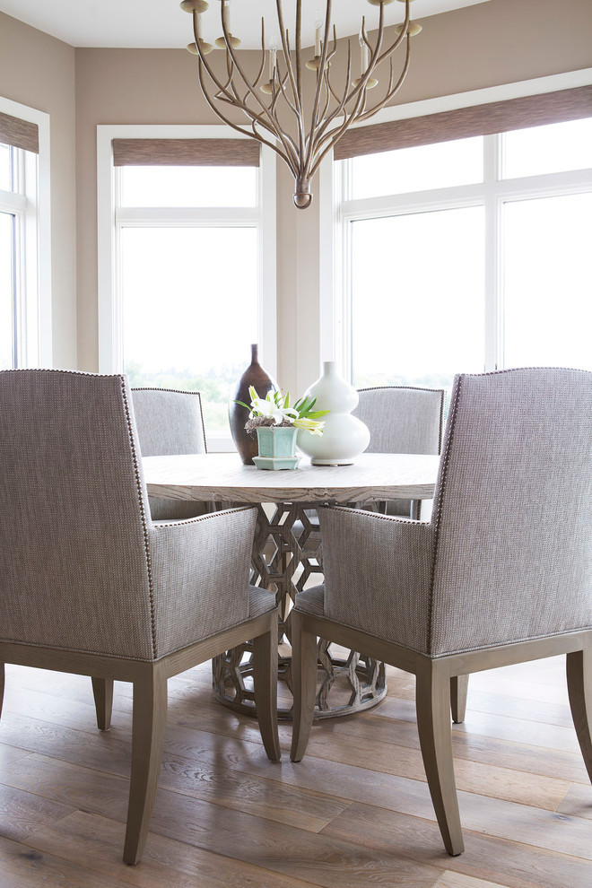 Inspiration for a transitional dining room in Minneapolis.