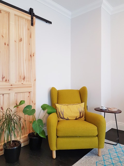 Comy corner scandinavian-living-room