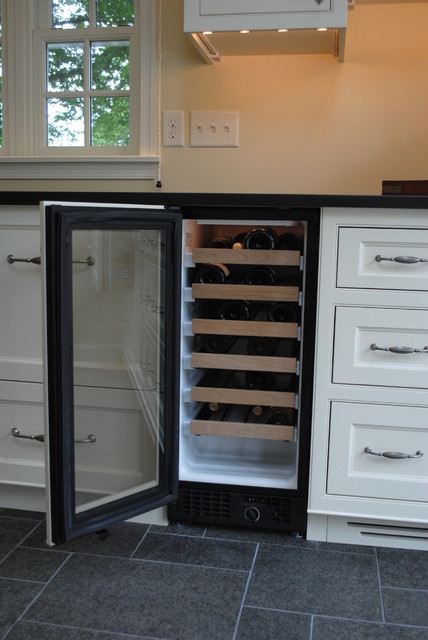 Old York Rd Kitchen Renovation American Traditional Kitchen
