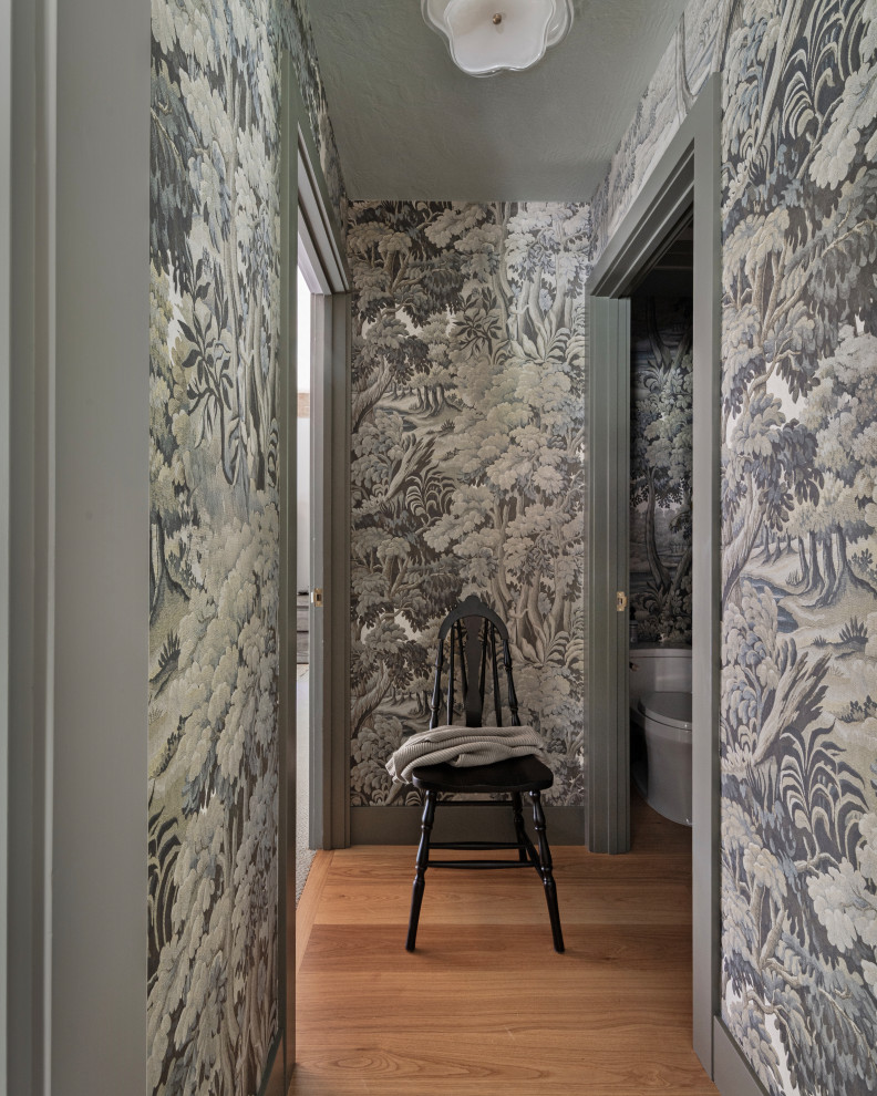 Transitional hallway photo in San Francisco