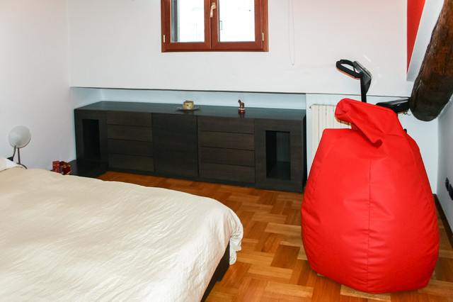 IL COLORE modern-bedroom