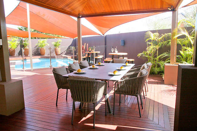 The resort modern-uteplats