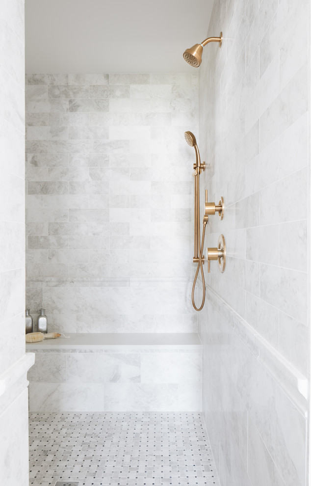 Inspiration for a transitional bathroom remodel in Chicago