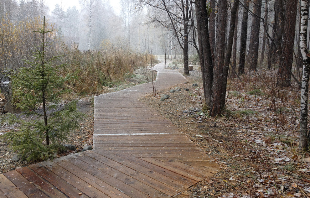 Озеро на Золотодолинской