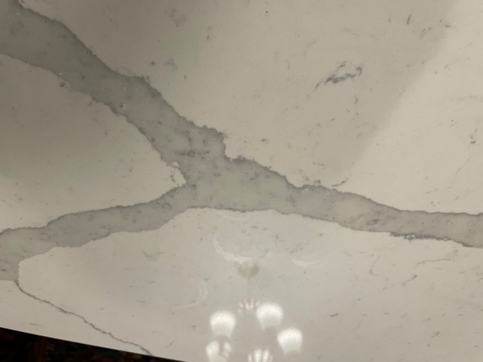 Circular marks on quartz