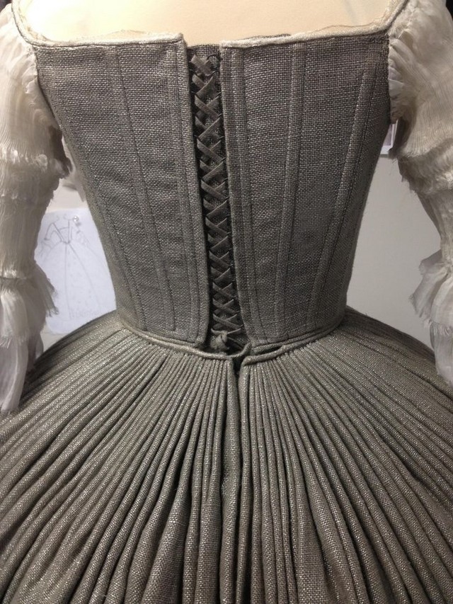 how to pleat a dress Tricks of the Trade How to Hem an Inverted Pleat pattern scissors cloth