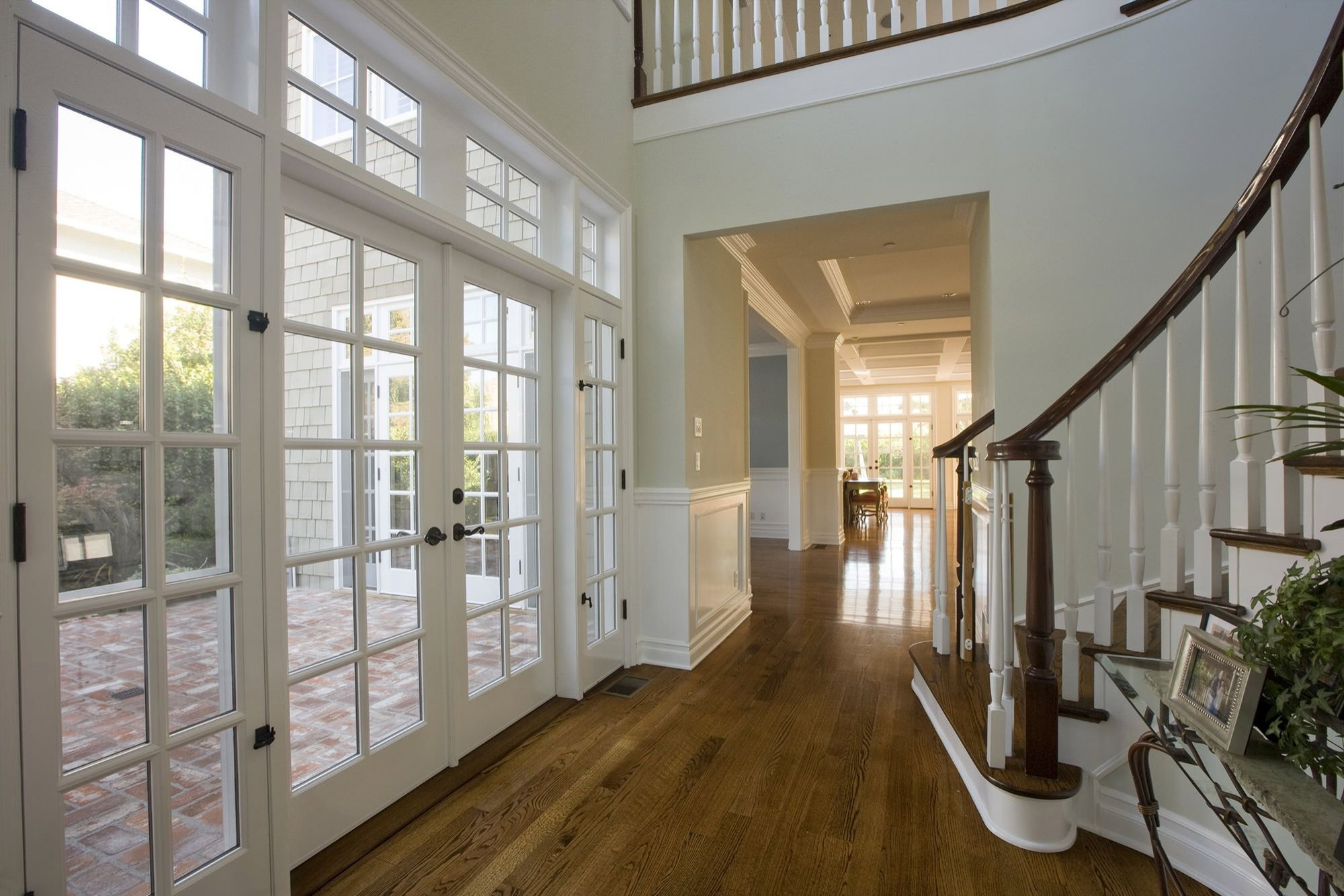 Custom Home in Toluca Lake