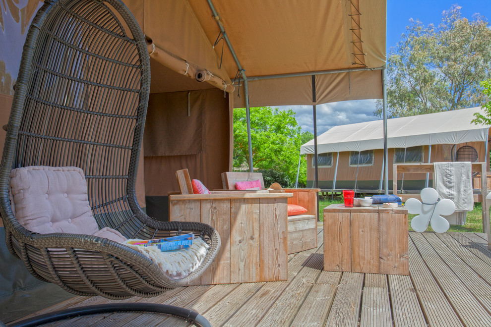 Réalisation d'une terrasse ethnique.