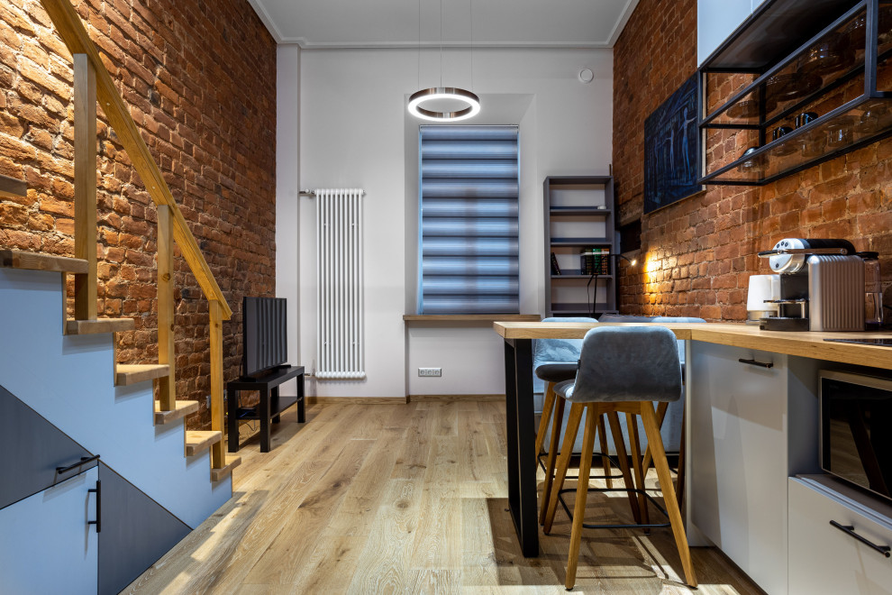 Объект в старом фонде на Таврической улице(г. Санкт-Петербург)