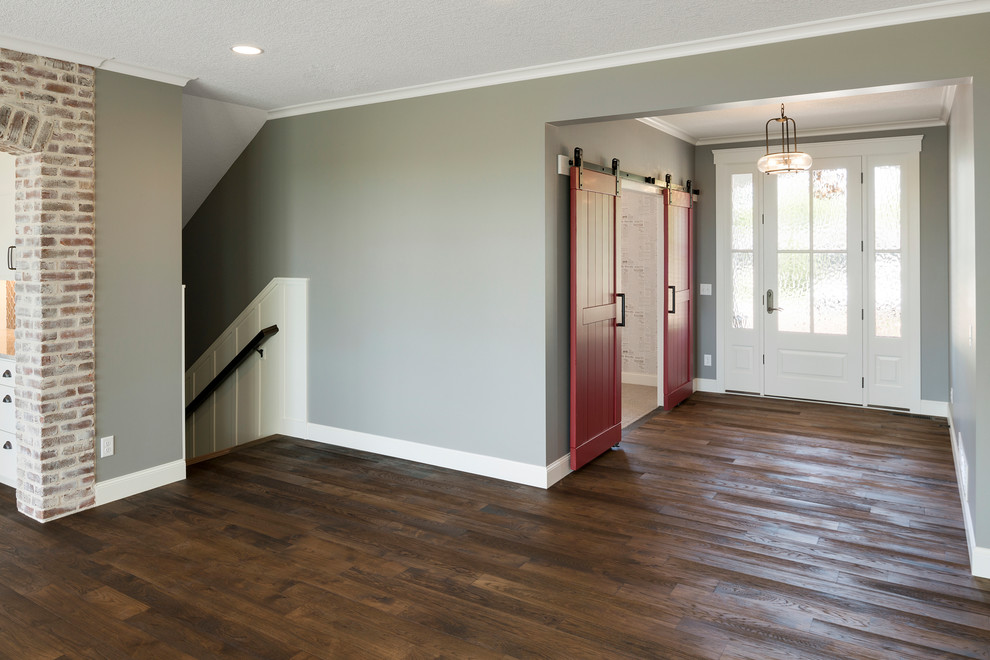 Entryway - transitional entryway idea in Minneapolis