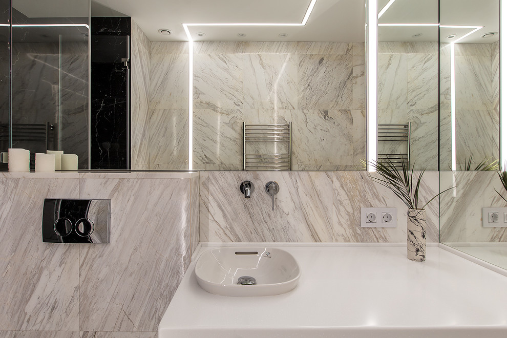 Inspiration for a contemporary bathroom remodel in Moscow