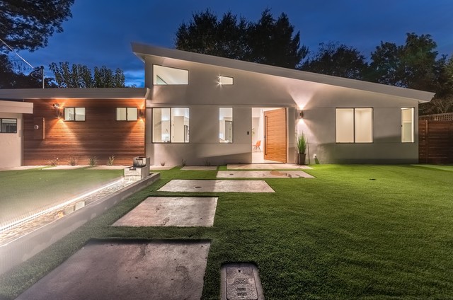 Ultra modern New construction contemporain-facade