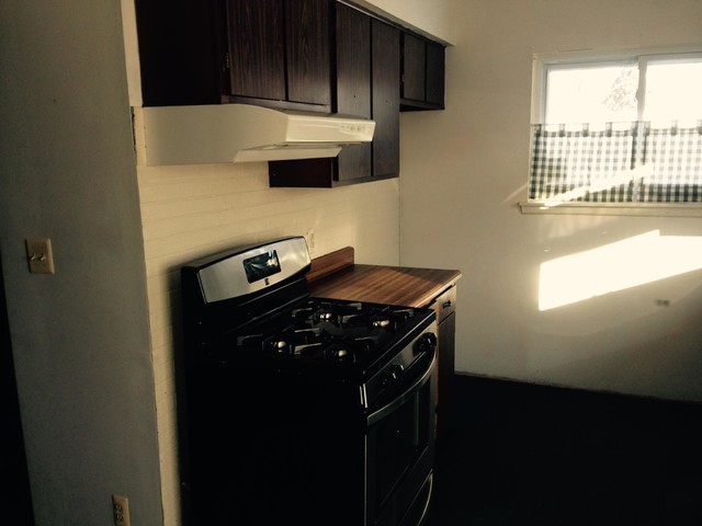 Harrison kitchen- before 