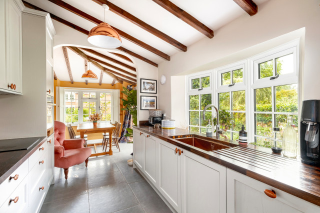 Saltford Renovation landstil-koekken