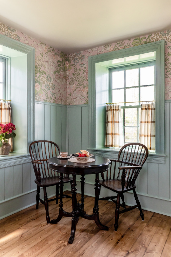Example of a farmhouse kitchen design in Salt Lake City