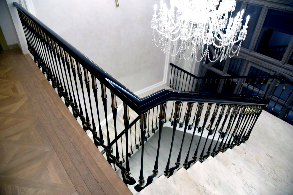 Балясины из стали и бронзы