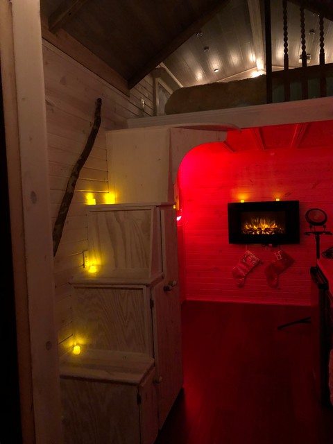 The Nest Tiny Home rustikal
