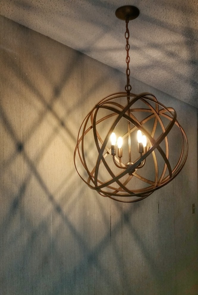 Example of a bronze mountain style 4- to 6-light bathroom design