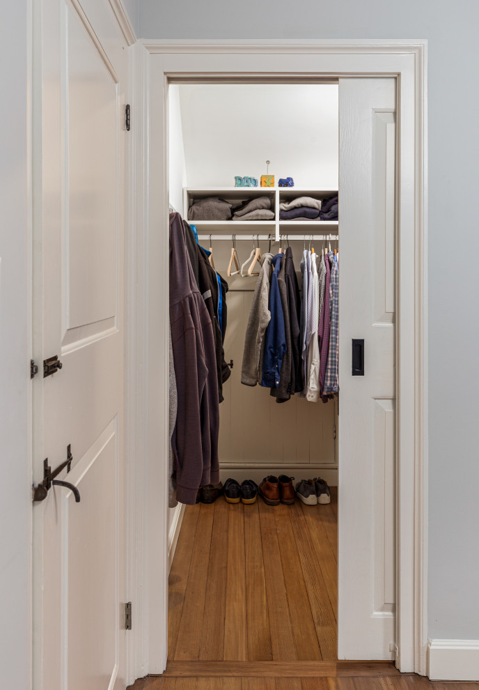 Design ideas for a country storage and wardrobe in Boston.