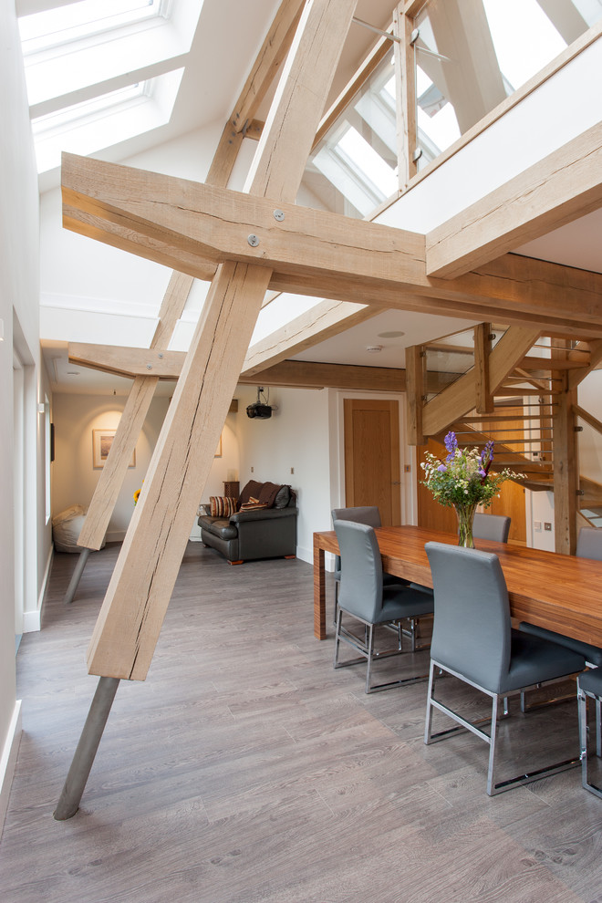This is an example of a mid-sized contemporary dining room in Devon.