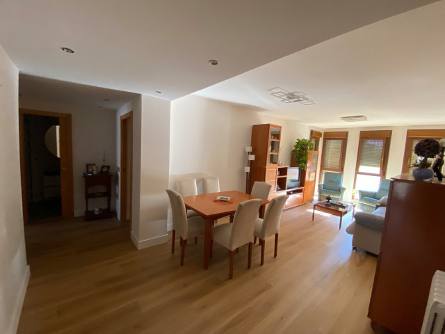 C/ SOR JUANA D L C... modern-living-room