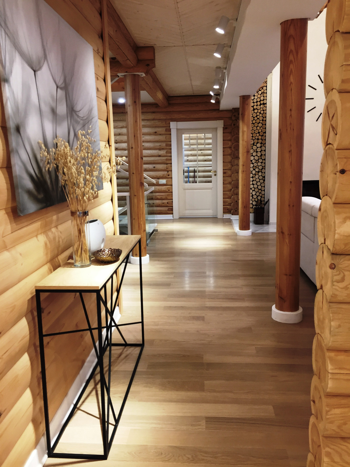 Деревянный дом в современном стиле