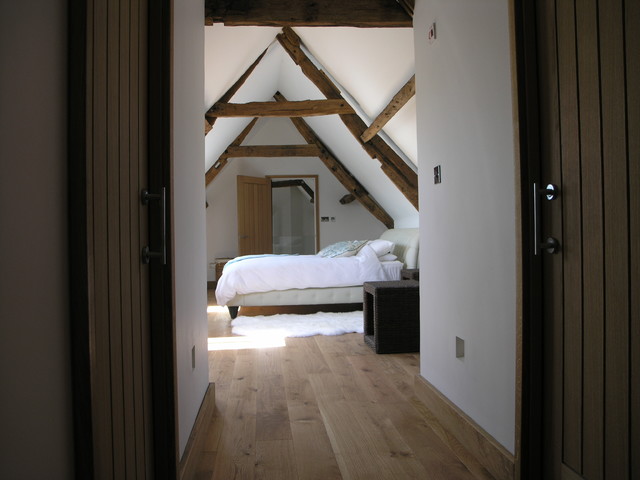 Old Mill Conversion rustik-sovrum