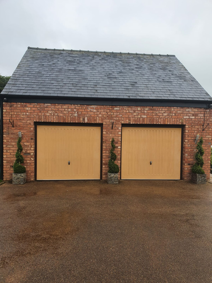 Garage Conversion to Man Pad