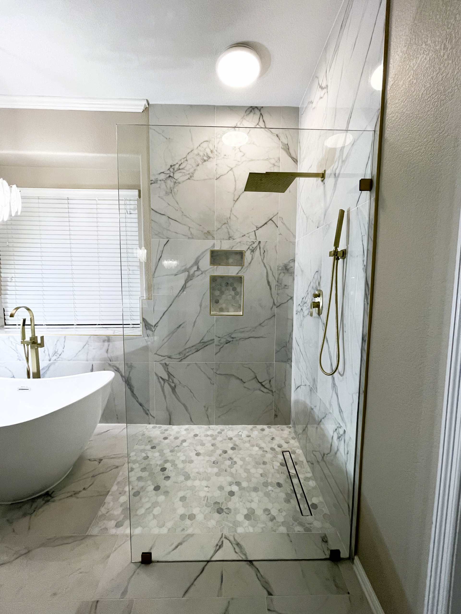 Primary Bathroom Complete Remodeling in Katy