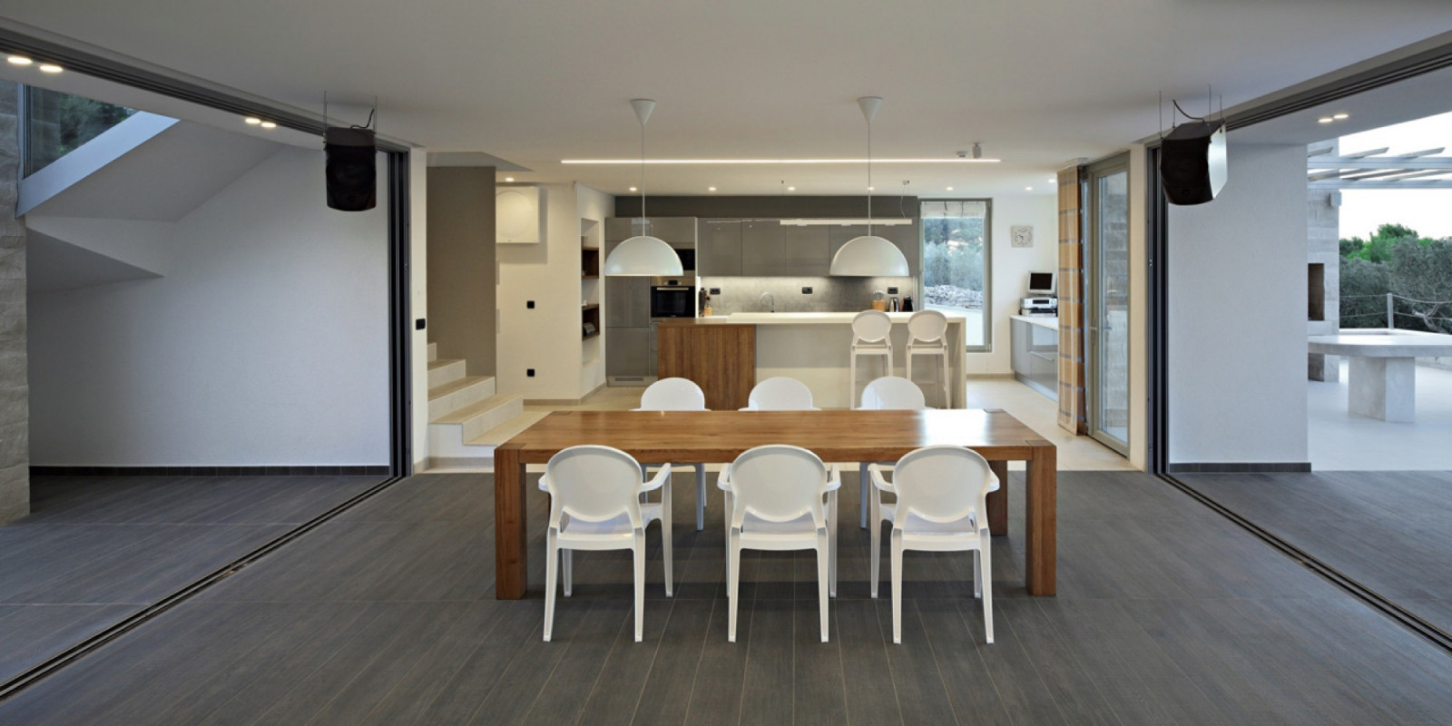 Вилла с бассейном