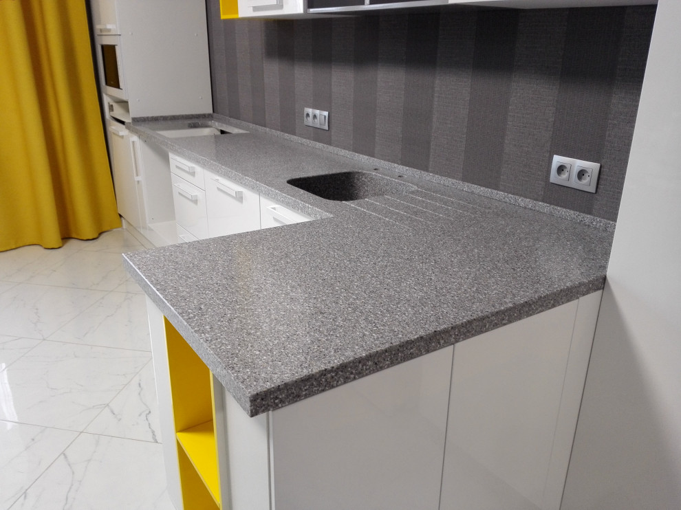 Угловые столешницы Tristone