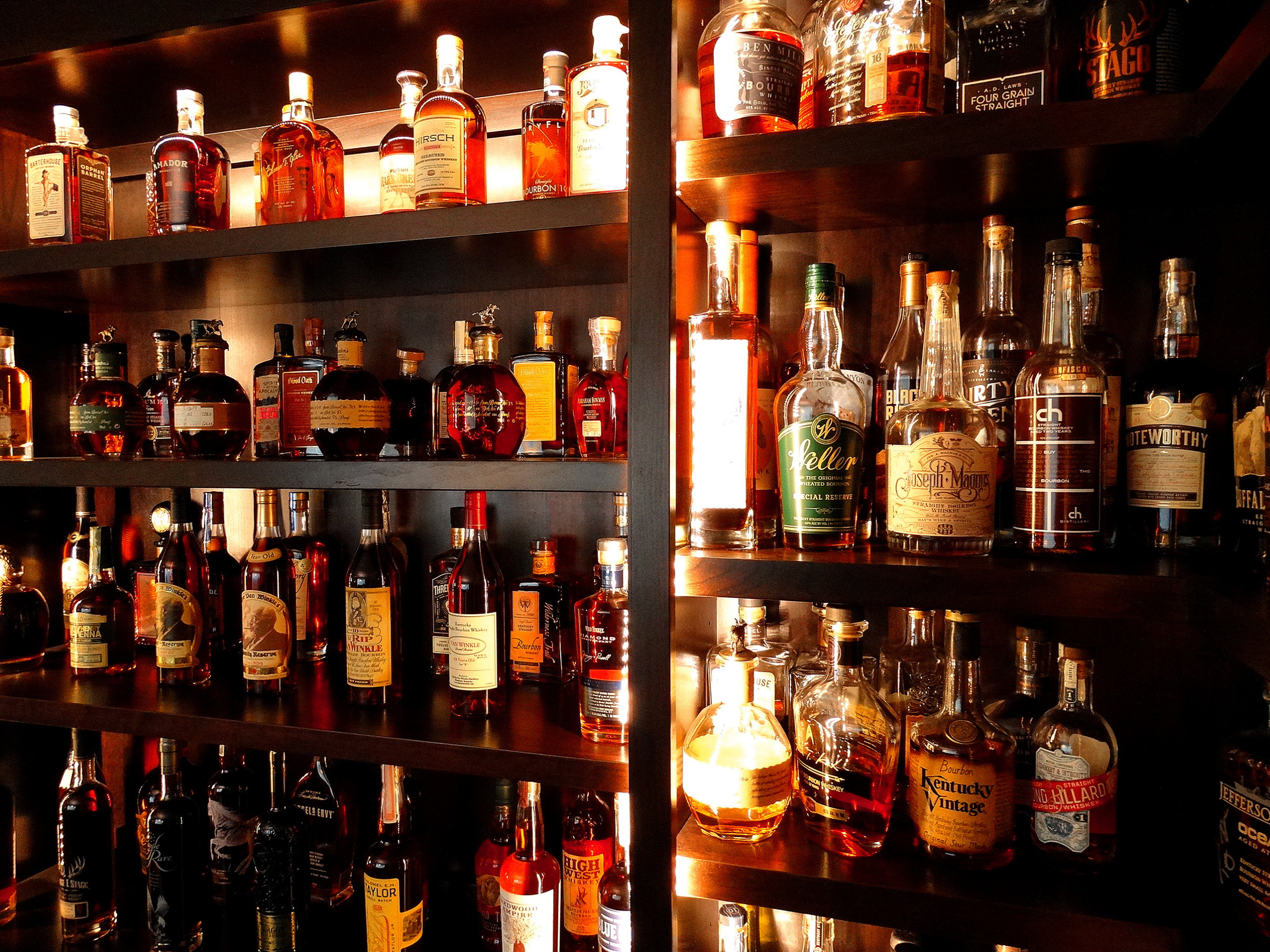 Wauwatosa Residence - Bourbon Bar