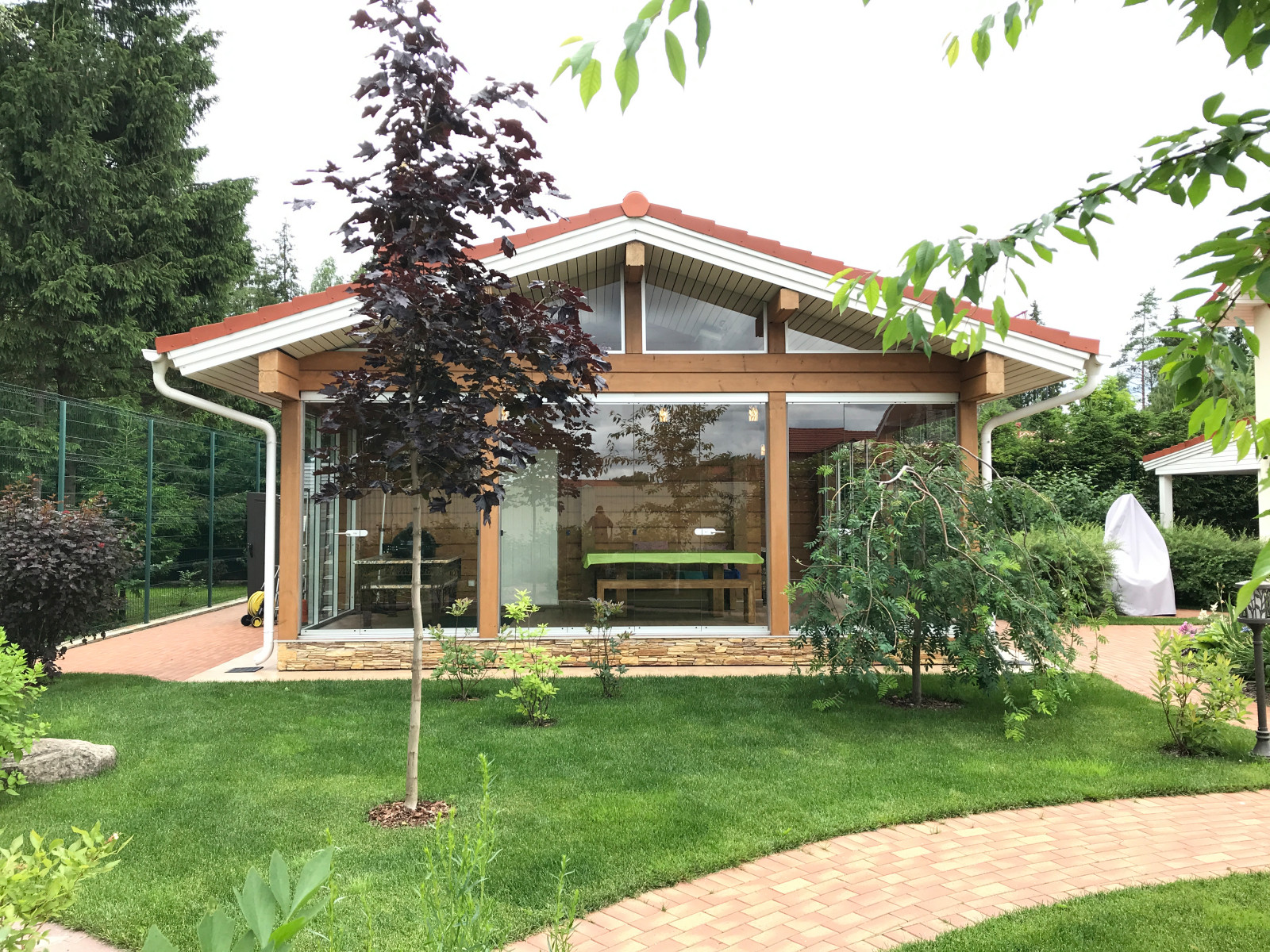 Остекление зоны отдыха в бане