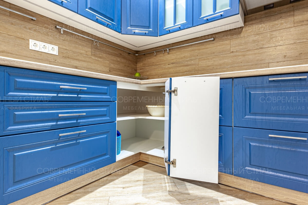 Кухня Вилена (кухня в загородный дом)