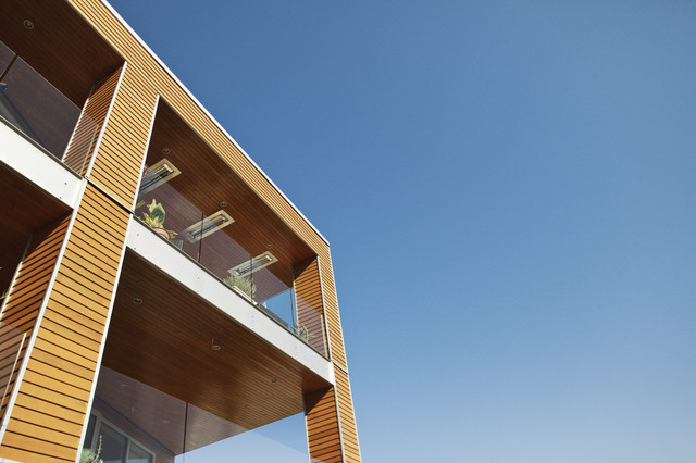 Echo Beach modern