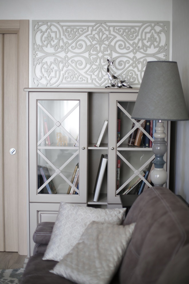 Пудровые оттенки и элегантная геометрия.