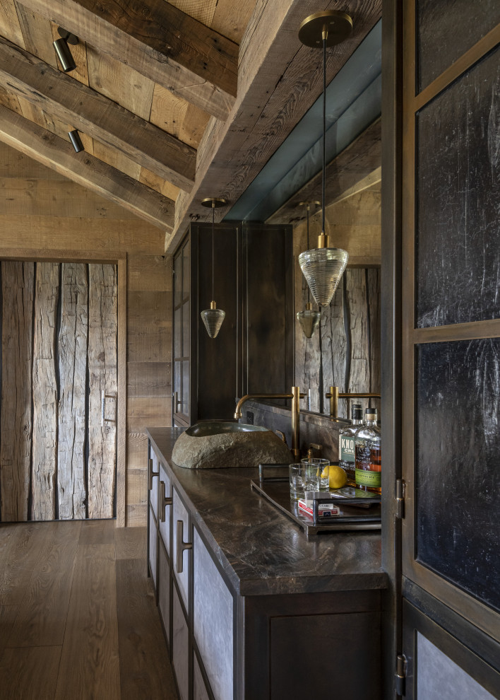 Mountain style home bar photo in Philadelphia