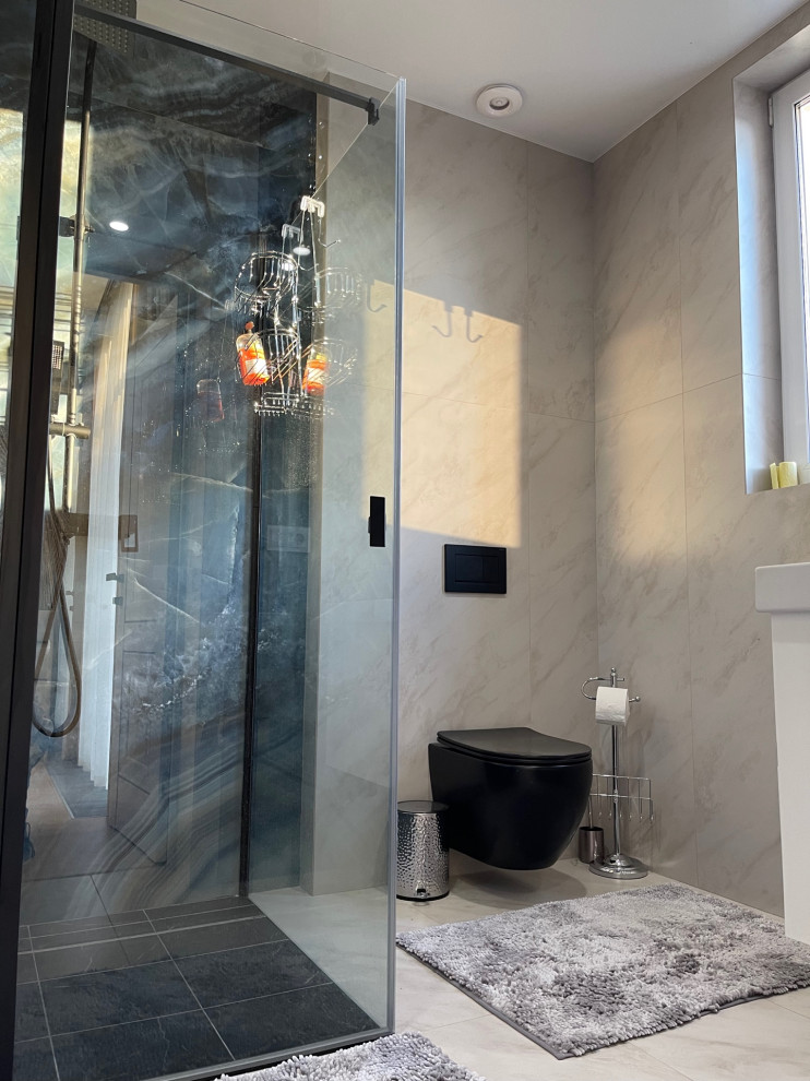 Санузлы в жилом доме на побережье, г, Геленджик