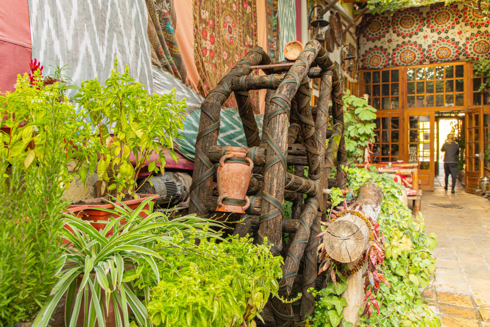 АРТ Ресторан CARAVAN